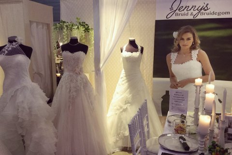 Jenny's Bruidsmode op Love & Marriage beurs
